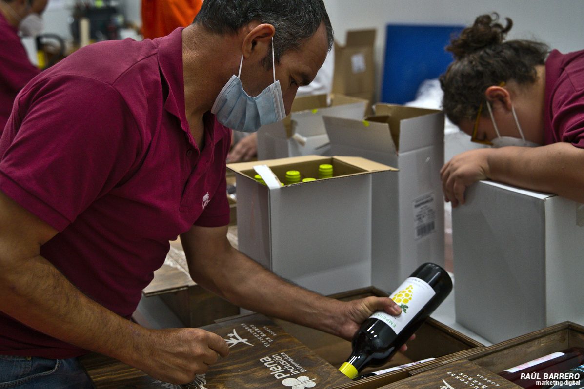 Plena inclusion - includes almendralejo - Edición Especial vinos